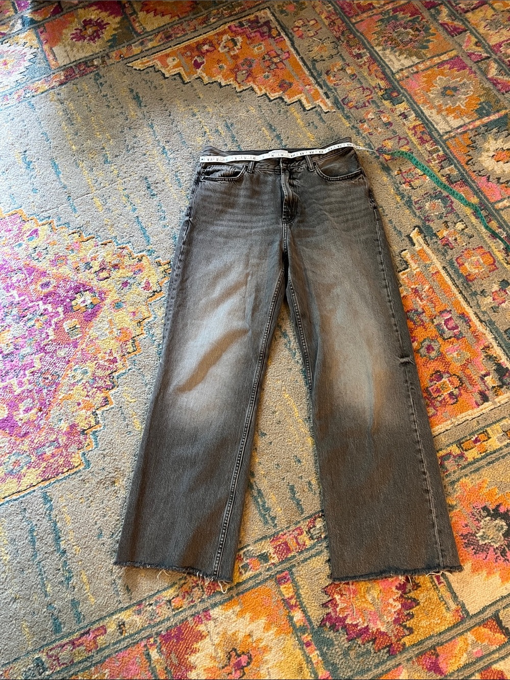 Zara woman’s Washed Gray Relaxed Jeans, size 10, euro42, wide legs